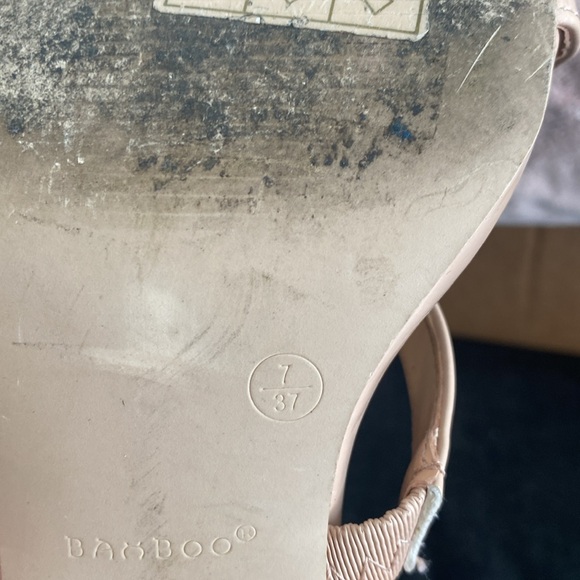 Shoes - Picture 7 of 7